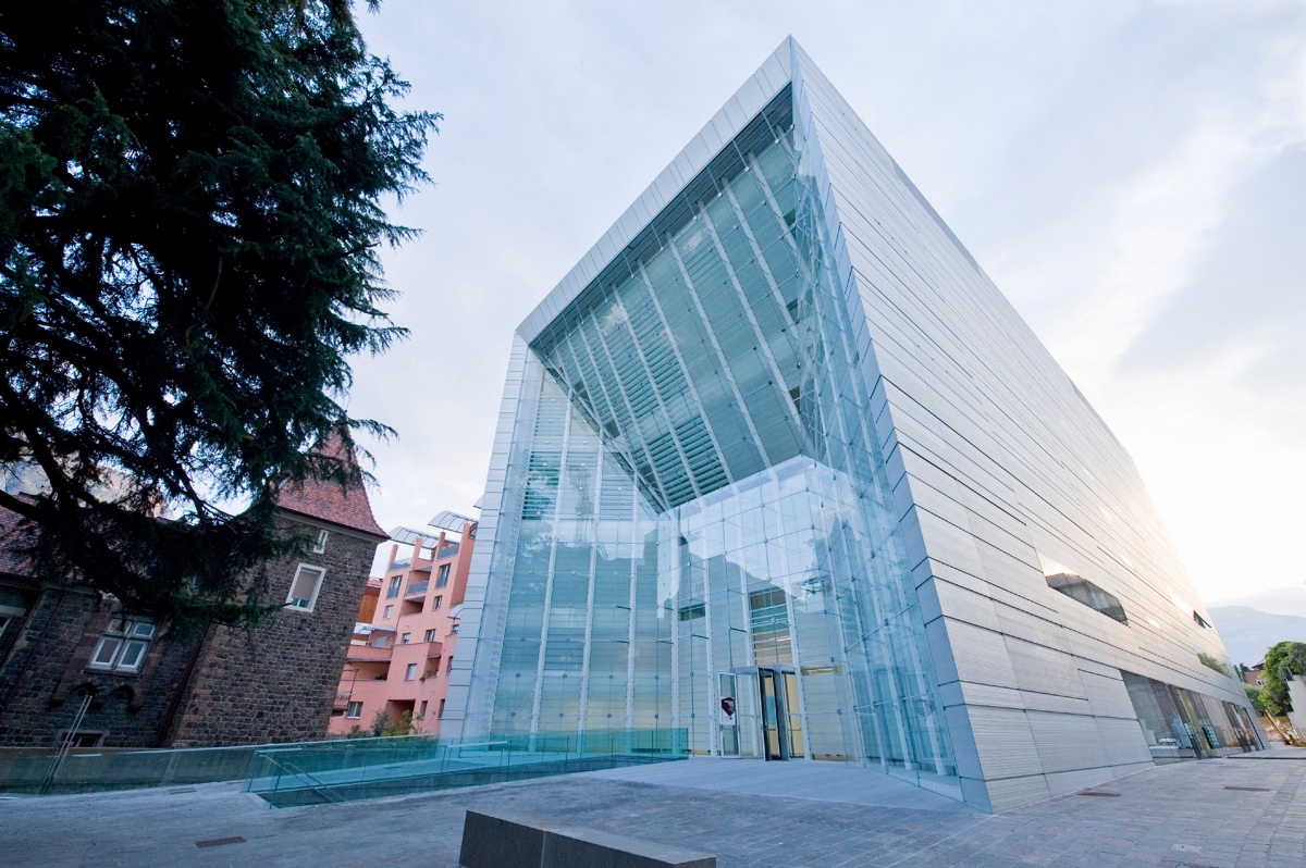 Museion Passage – Welcoming Persones Persons